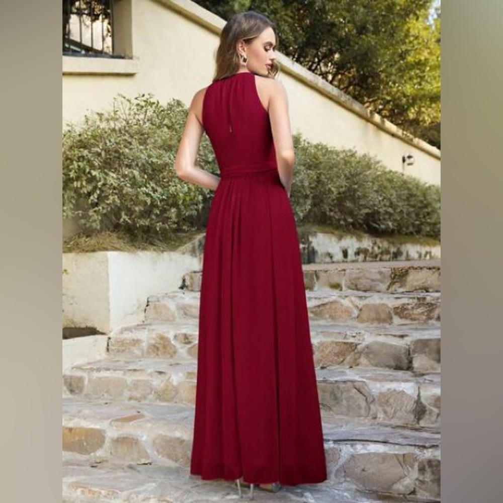 Babyonline | Halter Neck Key Hole Maxi Dress - Picture 2 of 11